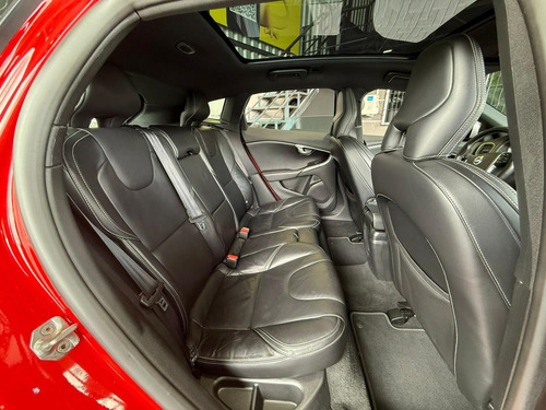 Volvo V40 2.0 T5 R Design Turbo 4p Aut
