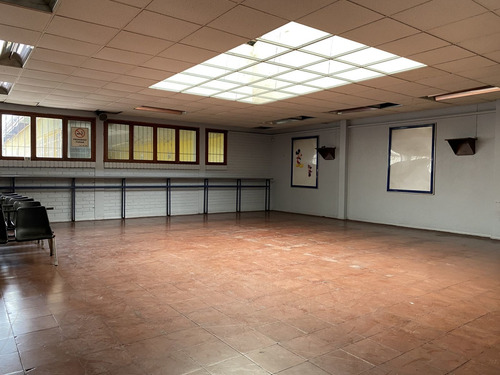 Imagen 3 de 19 de Venta Estupendo Y Único Terreno En Plaza De Armas De Peñaflo