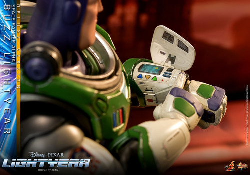 Hot Toys Buzz Lightyear Deluxe Space Ranger Pelicula (Usado)
