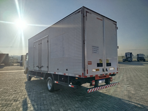 Vw 10.160 4x2 - Baú