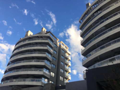 Imagen 5 de 30 de Positive Tower Pinamar- Alquiler Por Día Turístico/ Uade Con Amenities Y Cochera