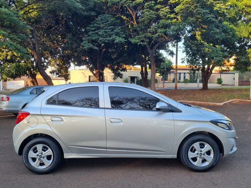 Chevrolet Onix 1.0 MPFI LT 8V FLEX 4P MANUAL