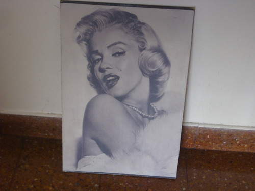 Antigua Foto Poster De Tela Sobre Carton Duro De Marilyn Monroe Mide 50cts X 33,5cts