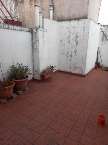 Ph Tipo Casa Al Frente En Dos Plantas Con Patio Y Terraza