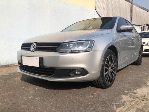 Volkswagen Jetta 2.0 Tsi Highline 4p