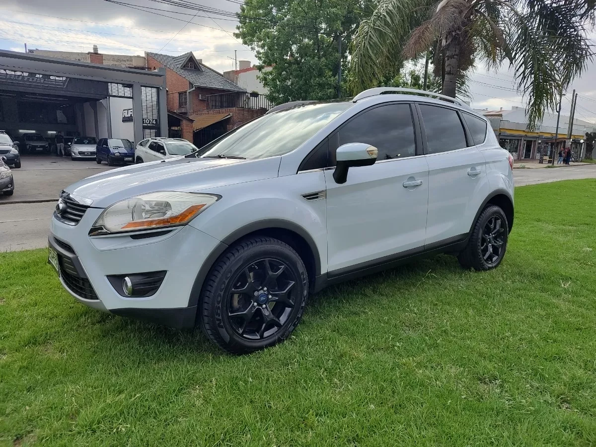 Ford Kuga 2.5 Titanium At 4x4 L (ku05)