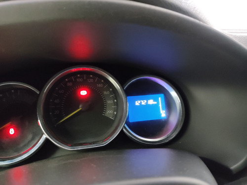 Imagem 8 de 19 de Renault Logan Expression 1.0 16v (flex)