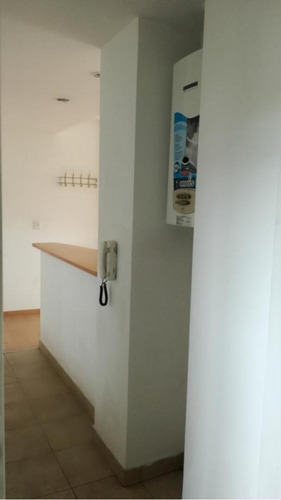 Muy Buen Departamento De 2 Ambientes Excelente Ubicación