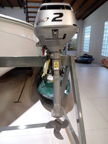 Imagen 8 de 16 de Motor Honda Bf 2 Hp División Ruedas Oficial