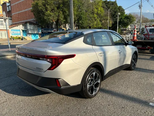 Kia K3 ZENITH