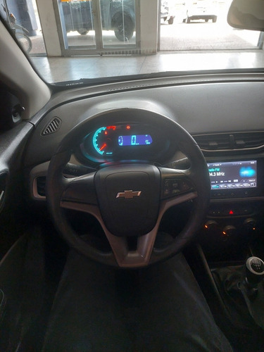 Imagen 6 de 8 de Chevrolet Onix 1.4 Lt Mt 98cv 2016 // 4630000