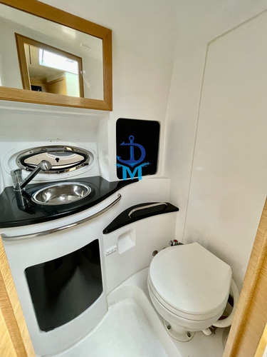 Imagen 14 de 15 de Crucero Klase A Hunter 32 Volvo D4 300 Hp Diesel