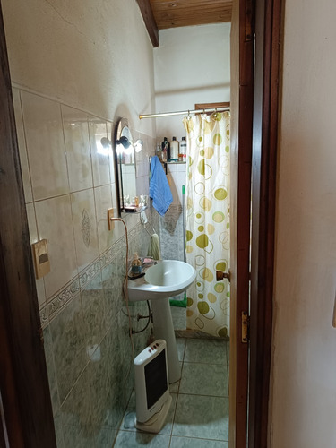 Lomas De Solymar Se Vende Casa Con Apto Proximo A La Playa