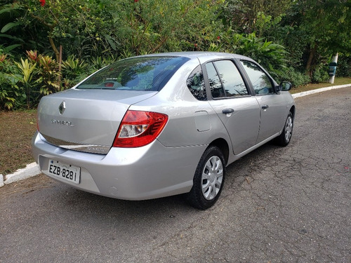 Renault Symbol 1.6 Expression 2011
