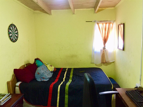 Casa En Venta De 3 Dorm. En La Florida