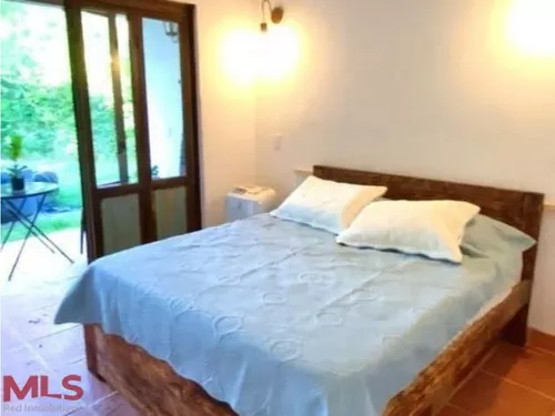Hermosa Casa Campestre Estilo Colonial(mls#240873)