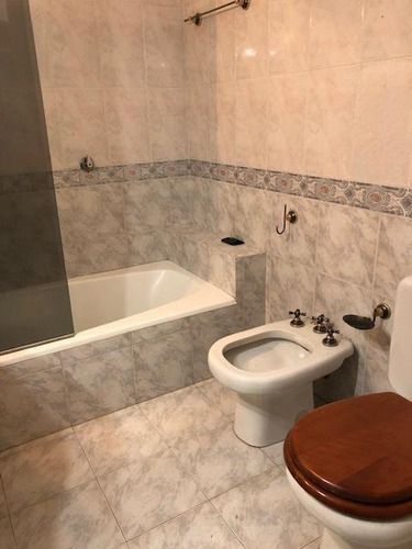Imagen 7 de 14 de Tipo Casa 3 Ambientes En Lanús Oeste