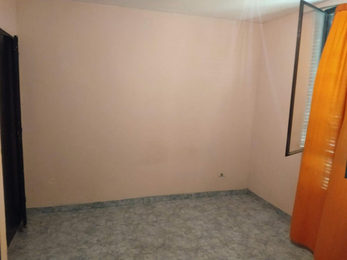Imagen 9 de 11 de Departamento - Isidro Casanova
