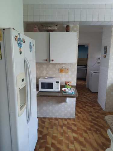Imagen 7 de 12 de Apartamento En Montalban Ii. Documentación Al Día