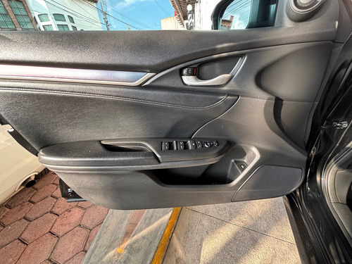 Honda Civic 1.5 Turbo Touring I-style Cvt