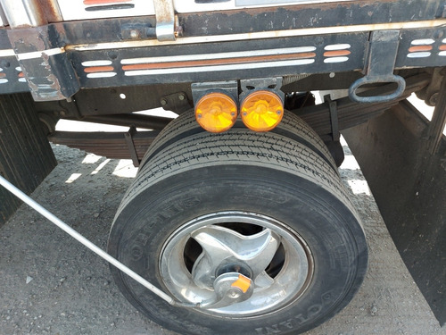 Imagem 3 de 15 de Mercedes Benz 710plus