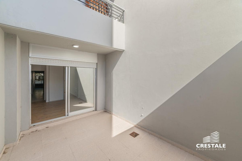 Imagen 10 de 19 de Departamento 1 Dormitorio En Venta, Balcón Frente, Patio Exclusivo - Rosario