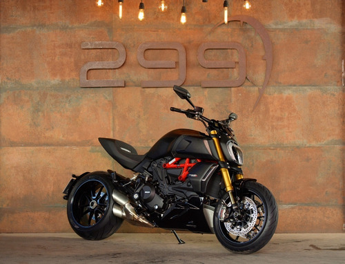 Imagem 1 de 8 de Ducati Diavel 1260s 2021