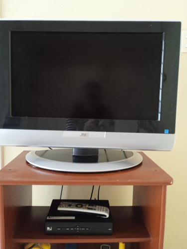 Imagen 1 de 2 de Tv Pantalla Plana 26 Marca Jvc