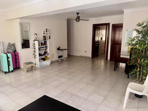 Venta Apartamento Clásico En Gazcue (clientes Directos)
