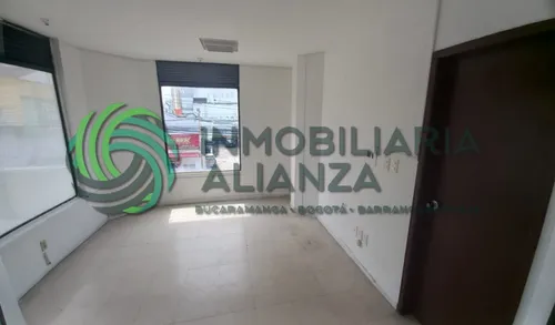Local En Arriendo En Centro. Cod A8265