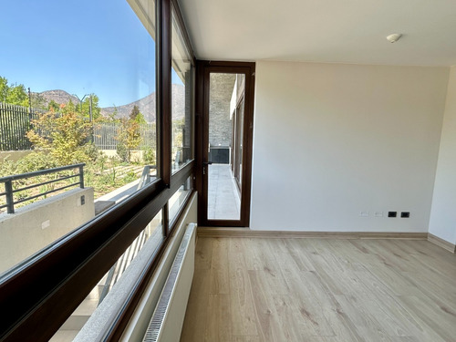Nuevo/ Bajo Valor Tasación!! / Duplex 3d/3b + Serv Y Jardín