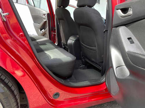 Imagen 8 de 15 de Mazda 3 2016 2.5 S Sedan Mt