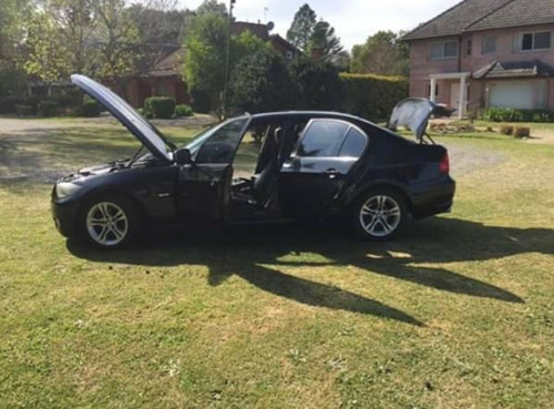 Bmw Serie 3 2.0 320i Sedan Executive 2010
