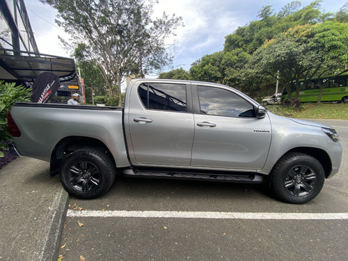 Imagen 9 de 24 de Toyota Hilux 2.4 4x4 2021