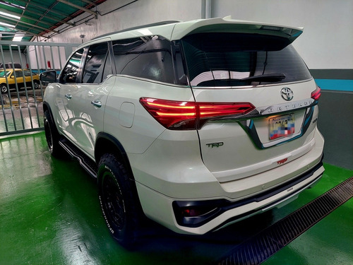 Imagen 4 de 18 de Toyota Fortuner