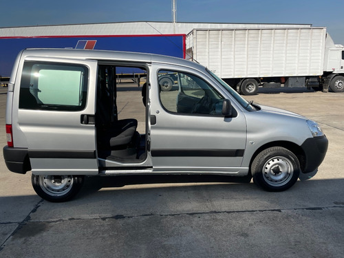 Imagen 5 de 7 de Peugeot Partner Confort 1.6 Hdi 5 Plazas