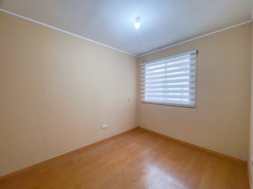 Casa Cercana A Colegios, Supermercado, Restorán Y Bencinera.