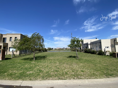 Lote Laguna #200-300 - Villa Nueva - San Gabriel - 793m2 #id 7221