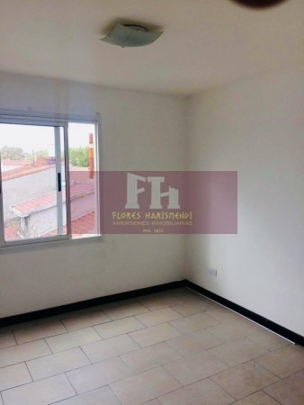 Imagen 19 de 22 de Fh Ph En Duplex Primer Piso Por Escalera, Impecable.