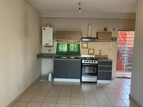 Venta- Depto 2 Ambientes Con Cochera Y Renta!