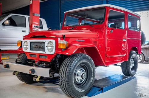 Toyota Fj40