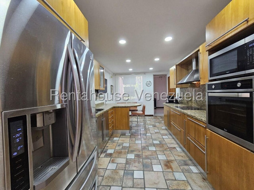 Estupendo Y Amplio Apartamento En Alquiler Con Inmejorable Ubicación La Tahona