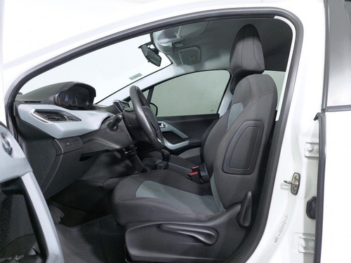 Imagem 10 de 15 de 156252 - Peugeot 208 2016 Com Garantia