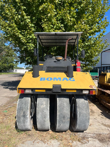 Compactador Bomag Bw24r
