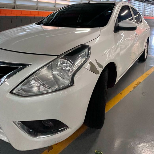 Nissan Versa 1.6 16v Sv Aut. 4p