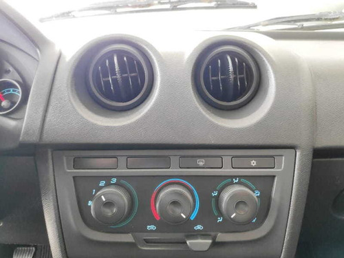 Imagem 12 de 14 de Celta Ls 1.0 2013 **71.000km**