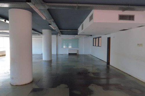 Imagen 2 de 18 de Oficinas En Alquiler Sobre Av Del Libertador
