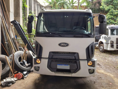 Ford  Cargo   13 19   No  Chassi      Ano   2013