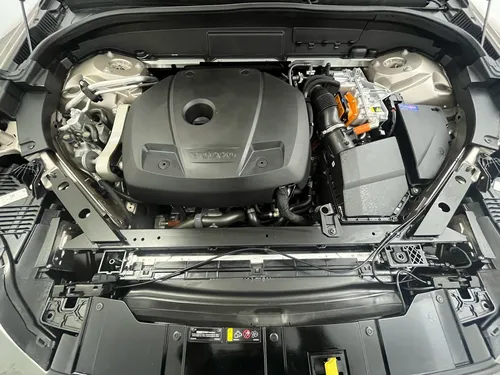 Volvo XC60 PLUS T8 4X4 PHEV