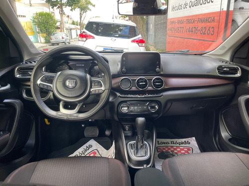 Fiat Cronos 1.8 Precision 16v Flex Aut. 4p